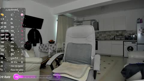 Snapshot of hard_chriss chatting on 6, 1, 2025 Hard Cock online show from 6, 1, 2025