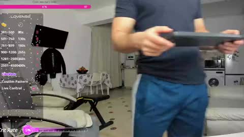 Snapshot of hard_chriss chatting on 7, 1, 2025 Hard Cock online show from 7, 1, 2025