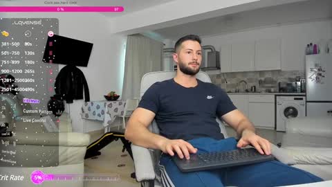 Snapshot of hard_chriss chatting on 7, 1, 2025 Hard Cock online show from 7, 1, 2025