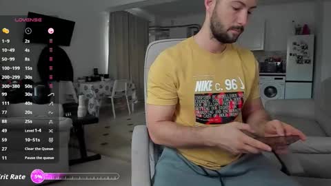 Snapshot of hard_chriss chatting on 9, 10, 2025 Hard Cock online show from 9, 10, 2025