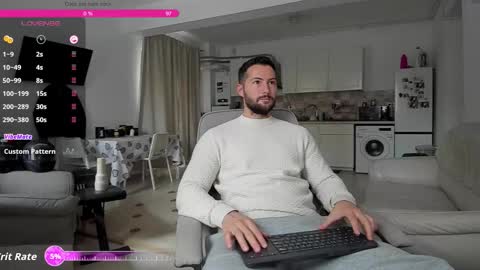 Snapshot of hard_chriss chatting on 14, 10, 2025 Hard Cock online show from 14, 10, 2025