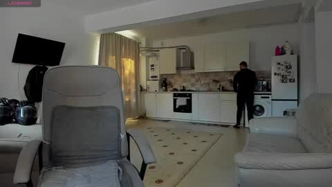 Snapshot of hard_chriss chatting on 29, 10, 2025 Hard Cock online show from 29, 10, 2025