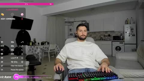 Snapshot of hard_chriss chatting on 18, 11, 2025 Hard Cock online show from 18, 11, 2025