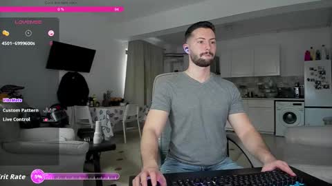 Snapshot of hard_chriss chatting on 29, 11, 2025 Hard Cock online show from 29, 11, 2025