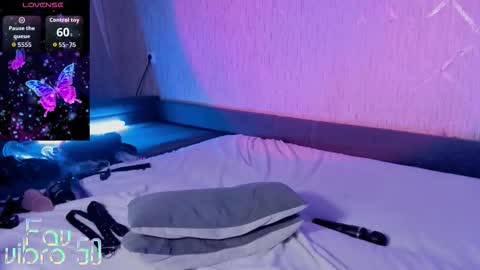 Snapshot of hardcore_hentai chatting on 11, 11, 2025 Mia online show from 11, 11, 2025