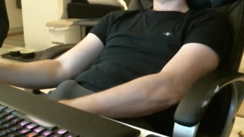 Snapshot of hardfucklover1 chatting on 18, 12, 2025 hardfucklover1 online show from 18, 12, 2025