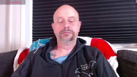 MrLazy online show from 8, 1, 2025