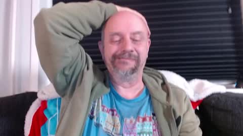 MrLazy online show from 15, 1, 2025