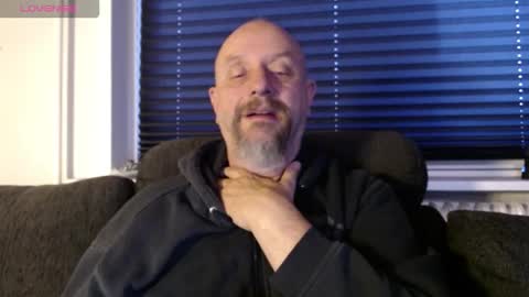 Snapshot of hardmrlazy chatting on 26, 10, 2025 MrLazy online show from 26, 10, 2025