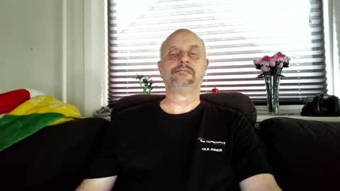 MrLazy online show from 2, 6, 2026