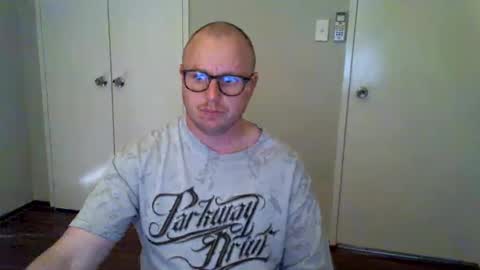 Stand Lee online show from 24, 2, 2025