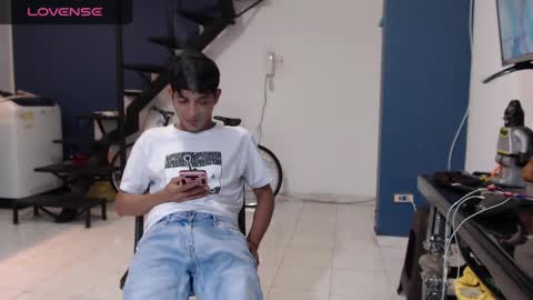 Andres Dean online show from 25, 2, 2025