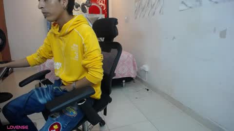 Snapshot of hardsexlove08 chatting on 28, 4, 2026 Andres Dean online show from 28, 4, 2026