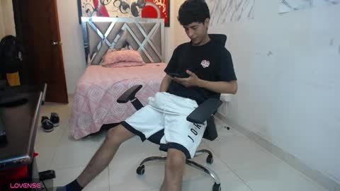 Snapshot of hardsexlove08 chatting on 28, 4, 2026 Andres Dean online show from 28, 4, 2026