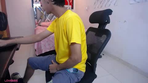 Snapshot of hardsexlove08 chatting on 2, 5, 2026 Andres Dean online show from 2, 5, 2026