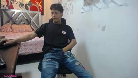 Snapshot of hardsexlove08 chatting on 21, 5, 2026 Andres Dean online show from 21, 5, 2026