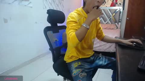 Snapshot of hardsexlove08 chatting on 7, 6, 2026 Andres Dean online show from 7, 6, 2026