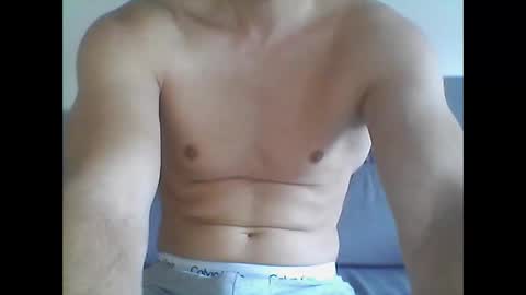 Snapshot of hardwanker75 chatting on 29, 9, 2025 hardwanker75 online show from 29, 9, 2025