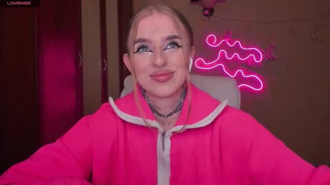 Julia online show from 17, 2, 2025