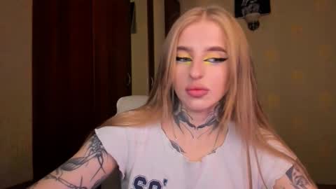 Julia online show from 7, 10, 2025