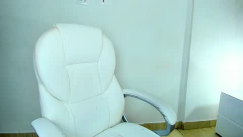 Snapshot of harleyqueen_robbie chatting on 19, 9, 2025 harleyqueen_robbie online show from 19, 9, 2025