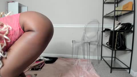 Harmonie Marquise online show from 8, 9, 2025