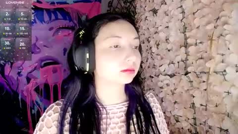 Snapshot of harmonys_couple_ chatting on 4, 11, 2025 Harmonys World online show from 4, 11, 2025