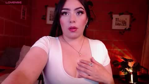 Snapshot of harmonyy01 chatting on 26, 11, 2025 Harmony Please help me to reach 100 thumbs up online show from 26, 11, 2025