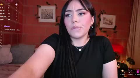 Snapshot of harmonyy01 chatting on 5, 7, 2026 Harmony Please help me to reach 100 thumbs up online show from 5, 7, 2026