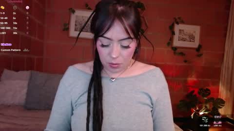 Snapshot of harmonyy01 chatting on 18, 7, 2026 Harmony Please help me to reach 100 thumbs up online show from 18, 7, 2026