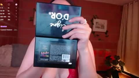 Snapshot of harmonyy01 chatting on 25, 7, 2026 Harmony Please help me to reach 100 thumbs up online show from 25, 7, 2026