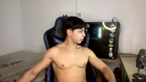 Snapshot of harry_p01 chatting on 5, 1, 2025 harry_p01 online show from 5, 1, 2025