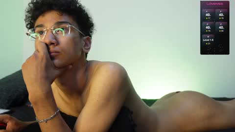 Snapshot of harrytwink18 chatting on 10, 1, 2025 HARRY online show from 10, 1, 2025