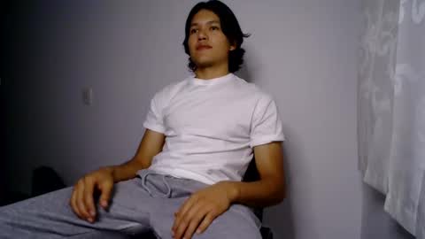 Snapshot of haru_boi chatting on 16, 12, 2024 Haru online show from 16, 12, 2024