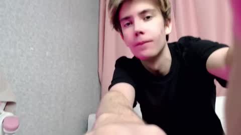 Snapshot of harvey_foster chatting on 2, 12, 2025 harvey_foster online show from 2, 12, 2025