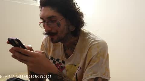 More content   2   online show from 8, 3, 2025