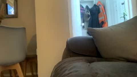 hawks2113 online show from 10, 1, 2025