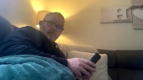 hawks2113 online show from 13, 2, 2025