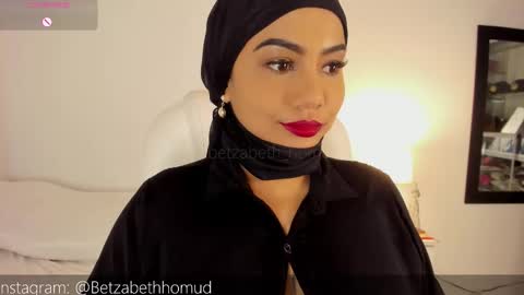 Snapshot of hayat_alcaraz chatting on 23, 12, 2025 Hayat online show from 23, 12, 2025