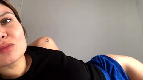 Snapshot of hayle_emmie chatting on 14, 10, 2025 Hayle online show from 14, 10, 2025