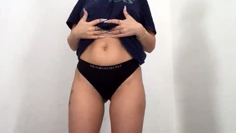 Snapshot of hayle_emmie chatting on 5, 12, 2025 Hayle online show from 5, 12, 2025