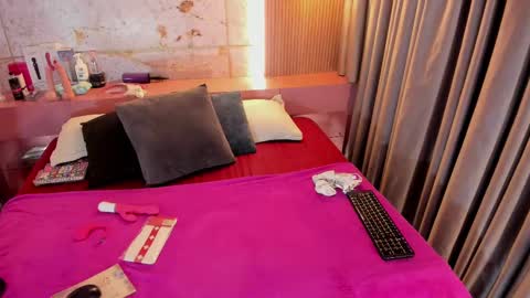 Snapshot of haylenpark chatting on 14, 9, 2025 haylenpark online show from 14, 9, 2025