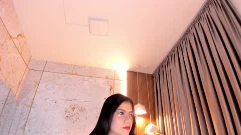 Snapshot of haylenpark chatting on 7, 11, 2025 haylenpark online show from 7, 11, 2025