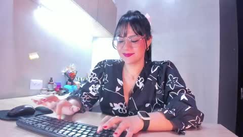 haylenpark online show from 17, 5, 2026