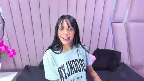 Snapshot of hazel_18_ chatting on 21, 11, 2025 hazel_18_ online show from 21, 11, 2025