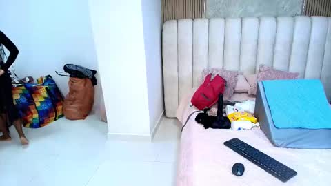 kataleya online show from 8, 11, 2025