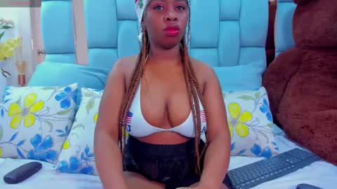 Snapshot of hazel_lanee chatting on 24, 11, 2025 hazel_lanee online show from 24, 11, 2025