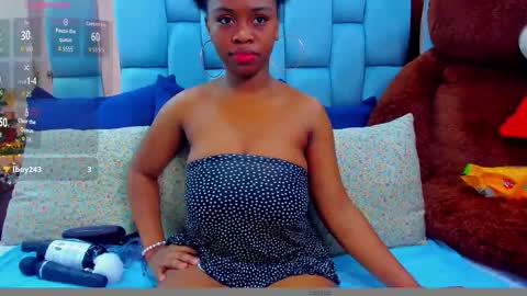 Snapshot of hazel_lanee chatting on 28, 11, 2025 hazel_lanee online show from 28, 11, 2025