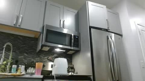 Hazel online show from 3, 1, 2025