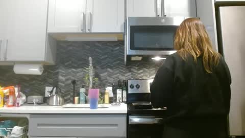 Hazel online show from 26, 2, 2025